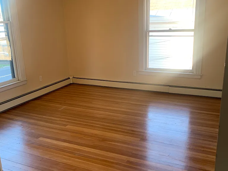 175 Main St #1 — Photo 5