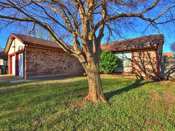 2nd image of 1105 Cottonwood Dr