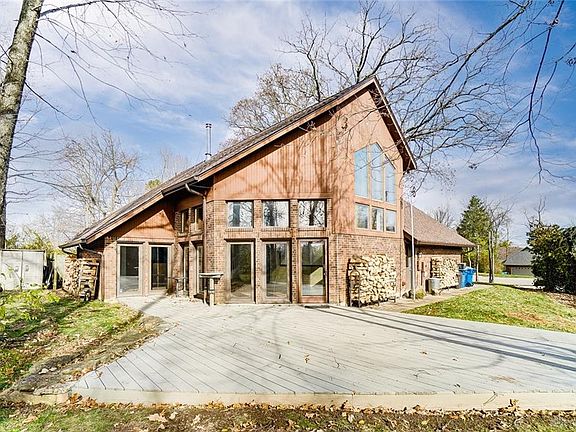 2nd image of 6426 Woodacre Ct