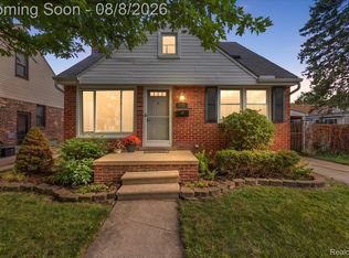 1150 Eleven Mile Rd, Berkley, MI 48072