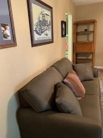 281 Highpoint Dr — Photo 8