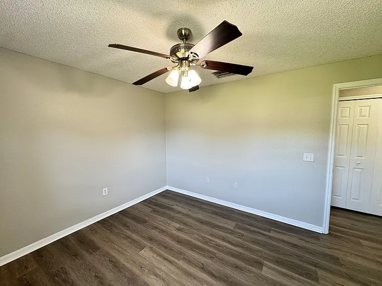 639 Bittern Ct — Photo 40
