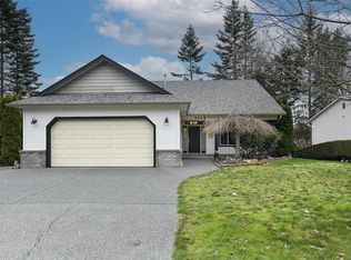 2445 Valley View Dr, Courtenay, BC V9N 8S5