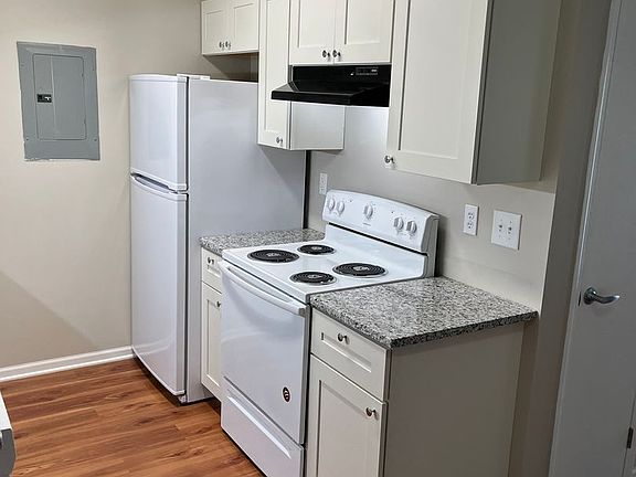 5th image of 940 E 16th St #407
