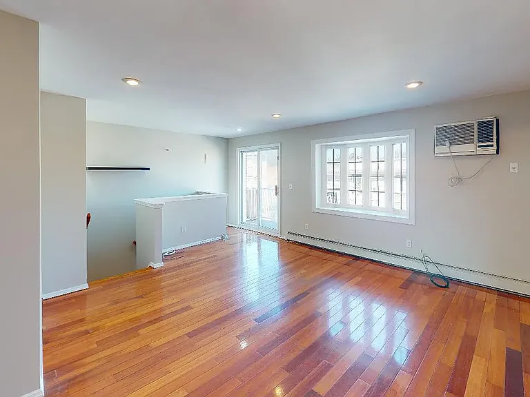 9712 95th Ave #3 — Photo 9