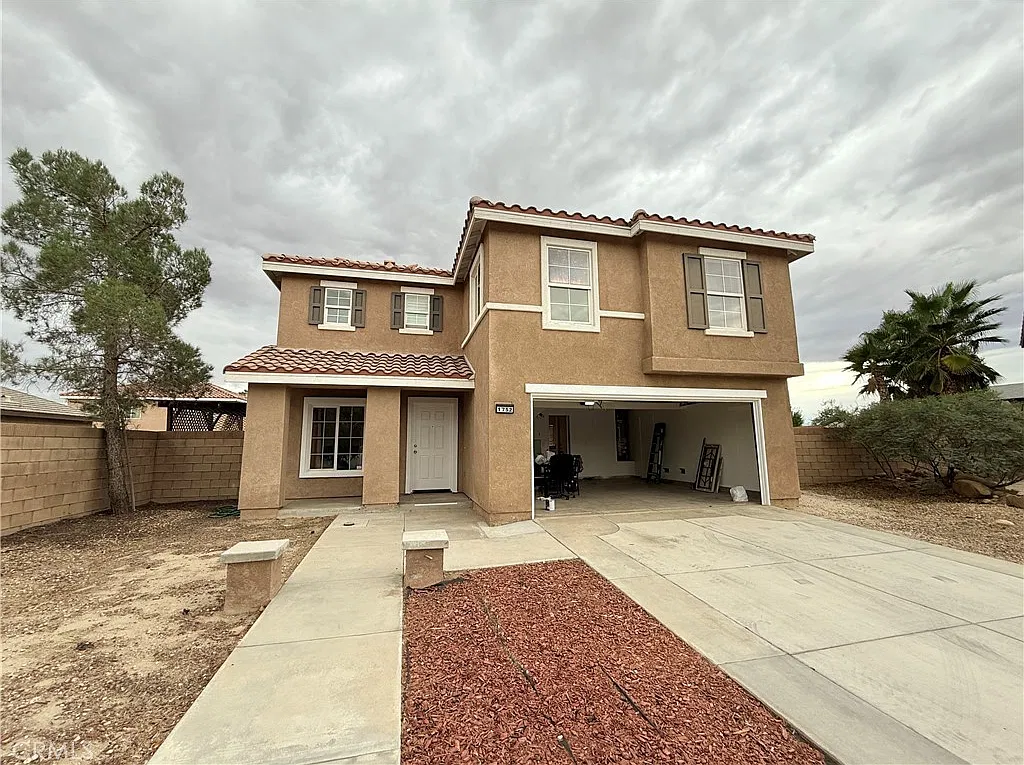 3 bed, 1959 sqft, $2,900 — Photo 3