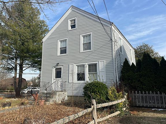 2nd image of 2739 Park Ave