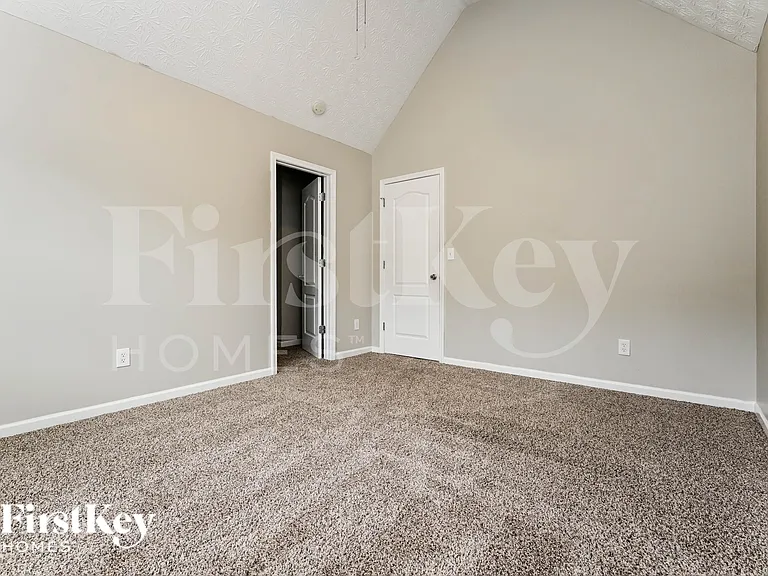 6496 Snowden Dr — Photo 14