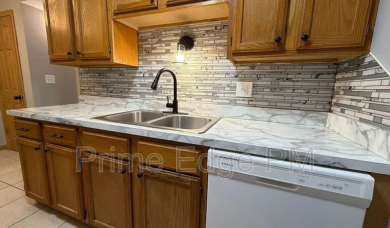 1109 N 28th St #1 — Photo 12
