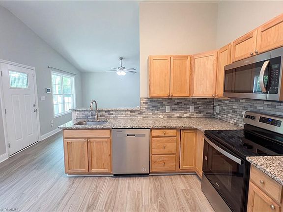 5th image of 314 E Kime Ave