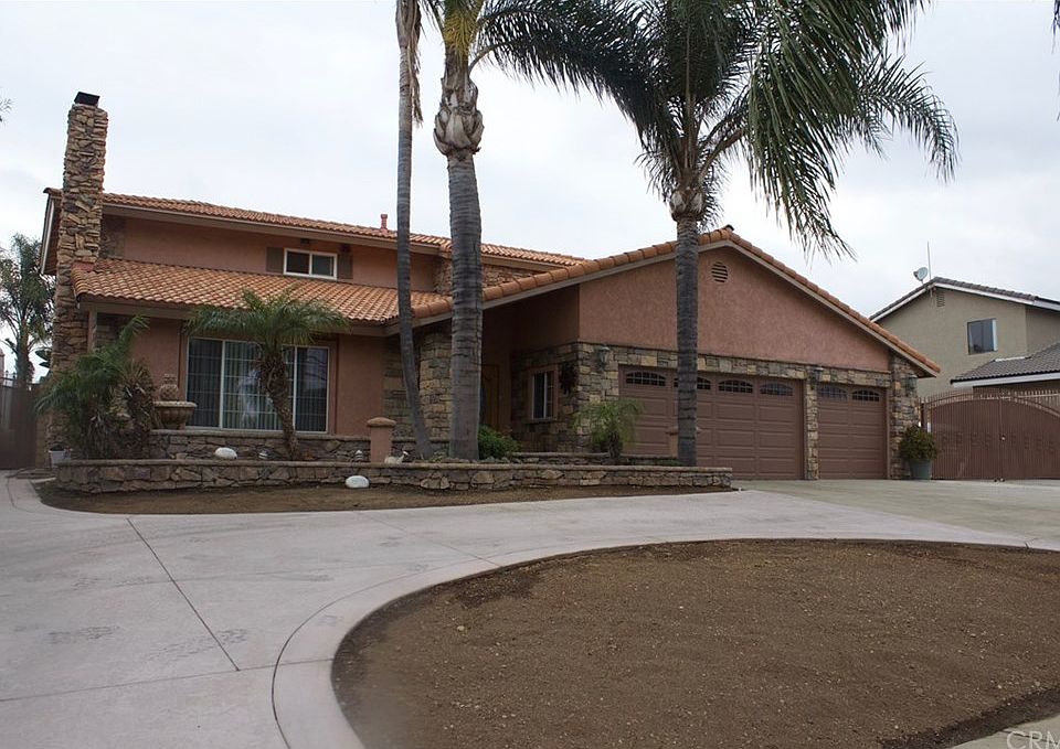 1st image of 6644 Sapphire St