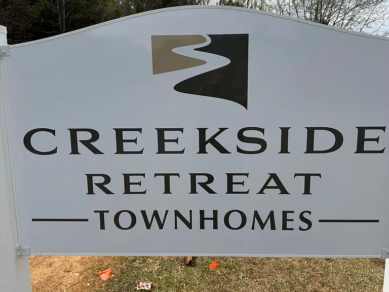 Creekside Retreat Townhomes — Photo 8