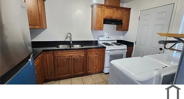 6915 Krause Ave — Photo 3