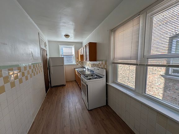 5th image of 1705 W North Shore Ave APT 3
