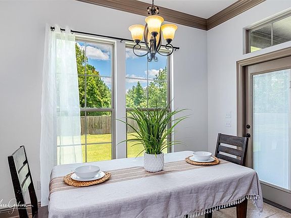 3rd image of 6915 Brighten Oak Cir
