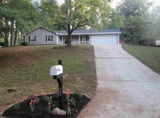 20 N Lakeside Dr, Ellenwood, GA 30294
