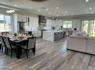 6824 N 14th St, Phoenix, AZ 85014