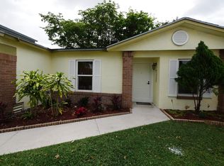 596 W Abingdon Way, Fort Lauderdale, FL 33325