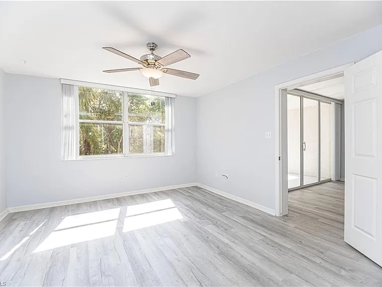 290 Naples Cove Dr #2204 — Photo 8