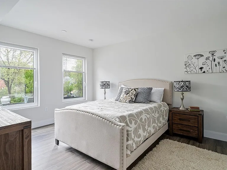 316 Belgrade Ave #201 — Photo 17