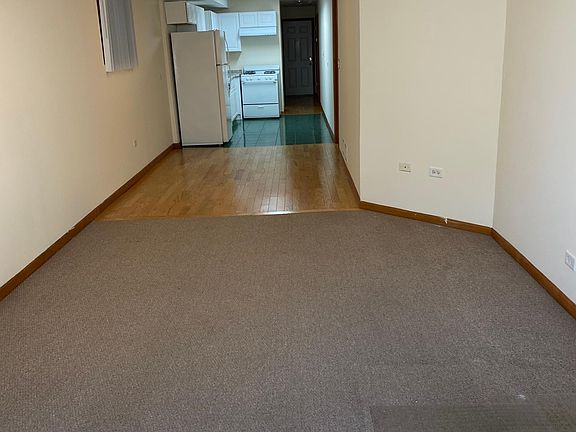 2nd image of 2849 N Clybourn Ave #G
