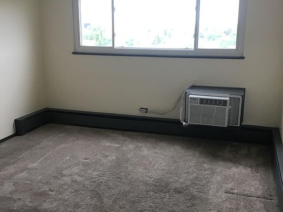3rd image of 1029 E 8th Ave #7