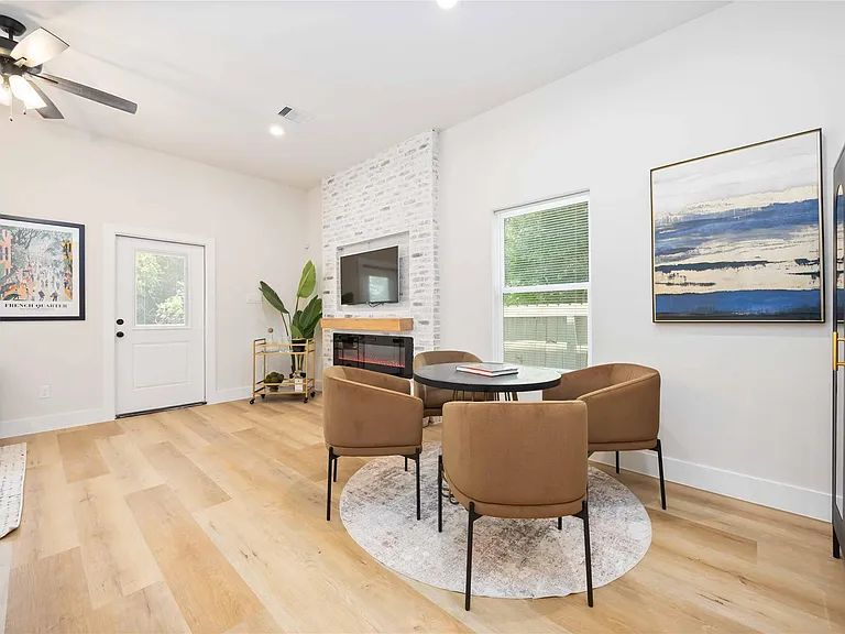 10608 Ashville Dr — Photo 10