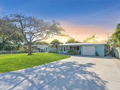 27 NE 16th Ave, Pompano Beach, FL, 33060
