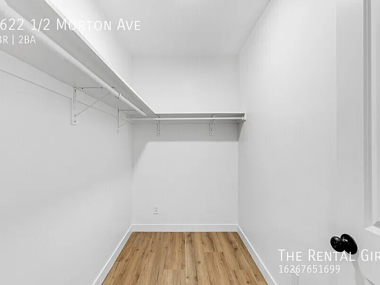 1622 1/2 Morton Ave — Photo 14