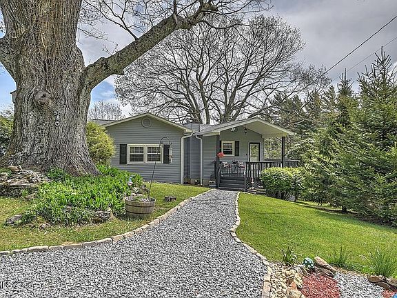 2nd image of 190 Roanwood Rd