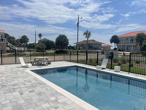 4th image of 925 E Gorrie Dr