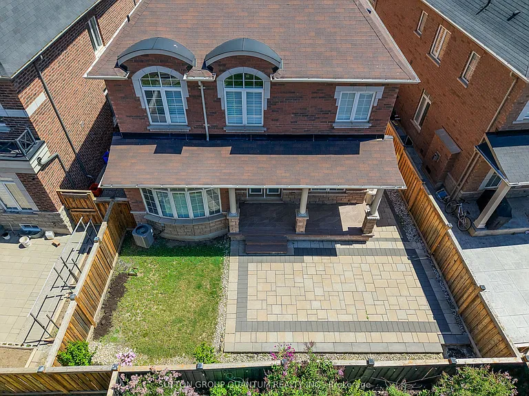 3196 Ernest Appelbe Blvd — Photo 45
