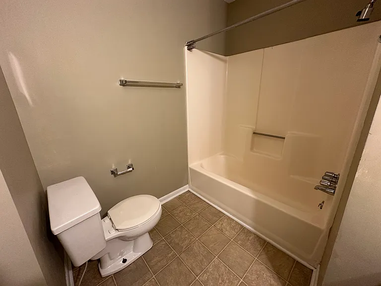1120 E Lee Blvd #Q167 — Photo 16