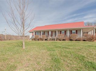 334 W John Davis Rd, Westmoreland, TN 37186