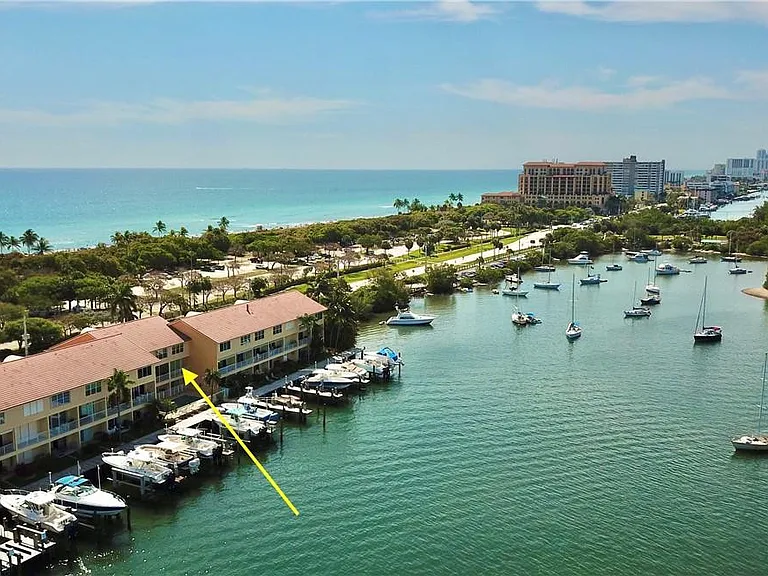 4230 N Ocean Dr — Photo 37