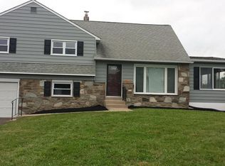 856 W Bristol Rd, Warminster, PA 18974