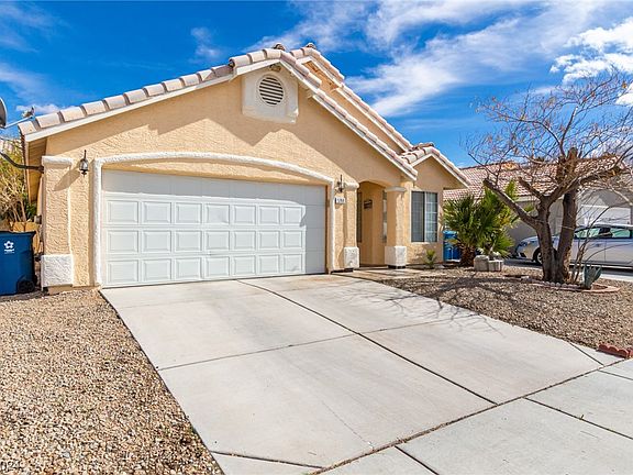 5th image of 5744 Royal Castle Ln