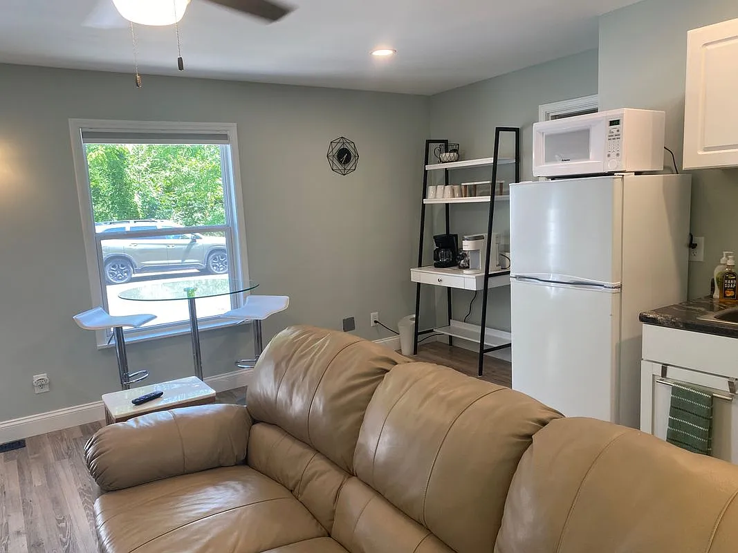 1 bed, 1.0 bath, 550 sqft, $1,500 — Photo 4