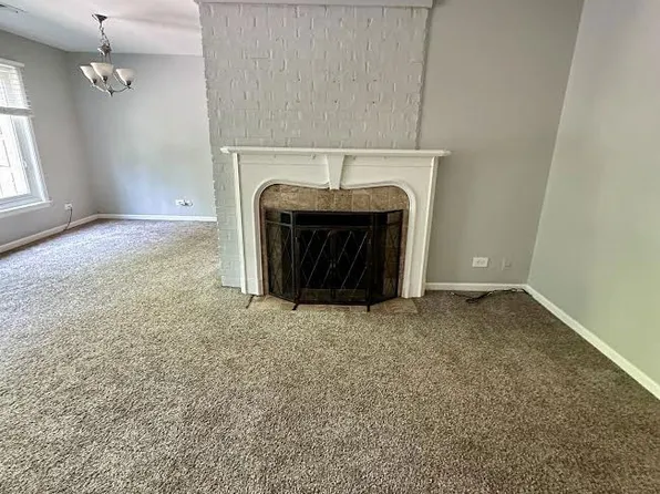 1499 Shermer Rd APT 201E, Northbrook, IL 60062