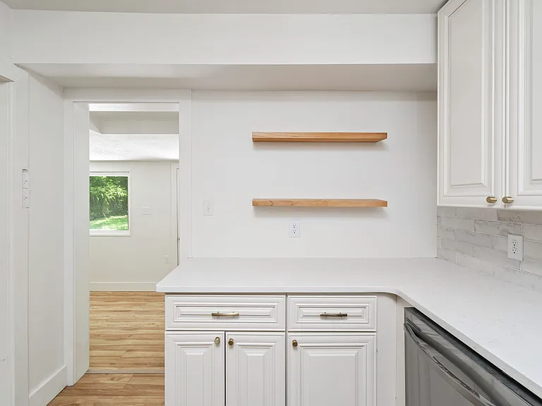 415 Taliwa Dr — Photo 13