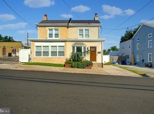 808 Manatawna Ave, Philadelphia, PA 19128