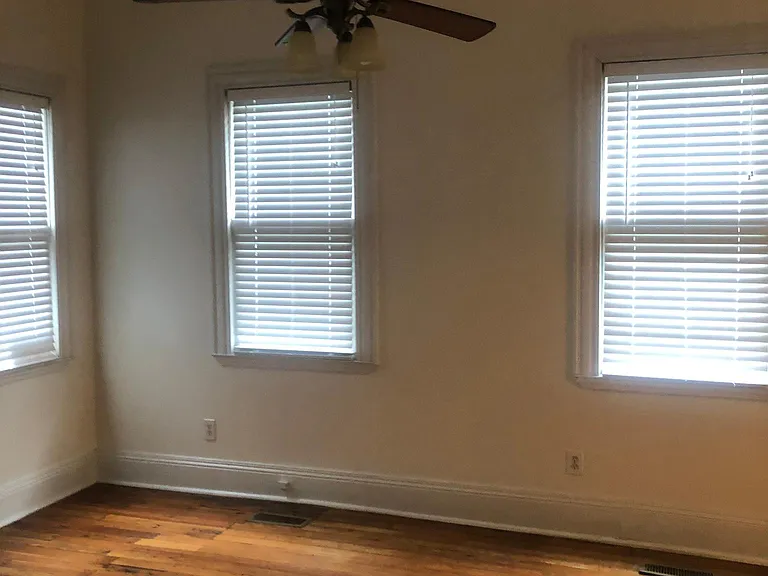 1722 Mitchell Ave — Photo 15