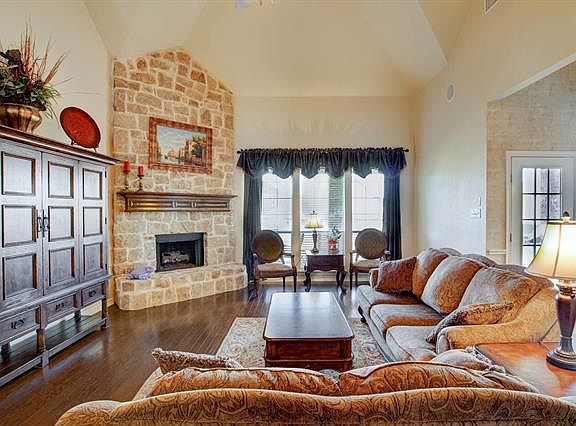 5th image of 5225 Sunwood Cir