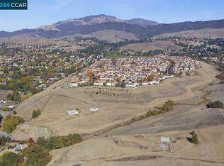 41 Meadow Lake Dr, Danville, CA 94506