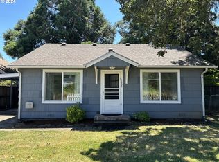 1805 W Main St, Cottage Grove, OR 97424