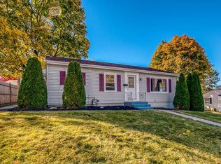 135 Marshall Rd, Woonsocket, RI 02895