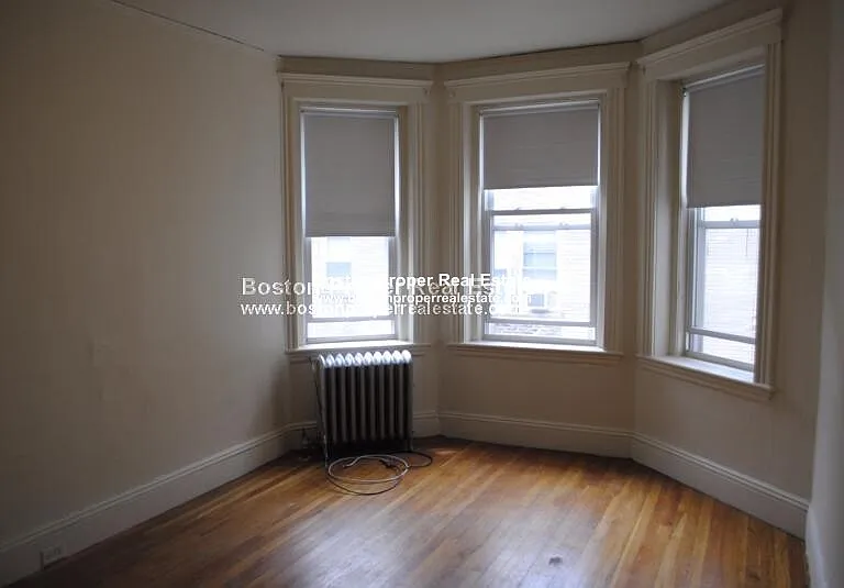 1111 Boylston St #27 — Photo 1