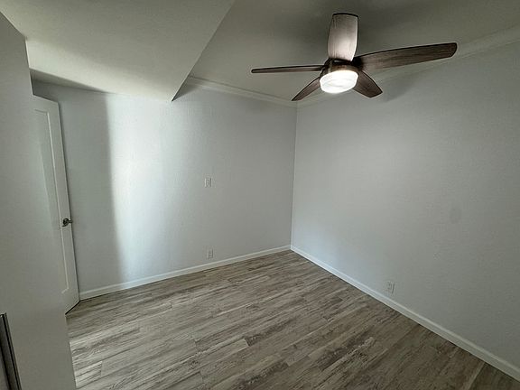 3rd image of 9234-36 Winter Gardens Blvd #9234-1/2