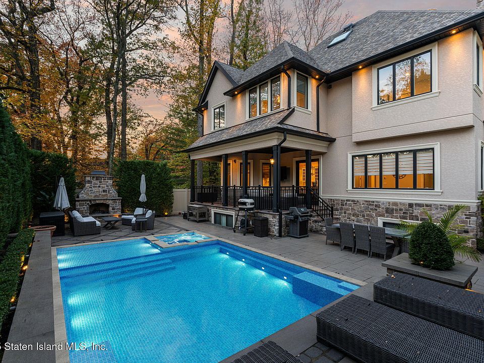 312 London Rd, Staten Island, NY 10306 | Zillow
