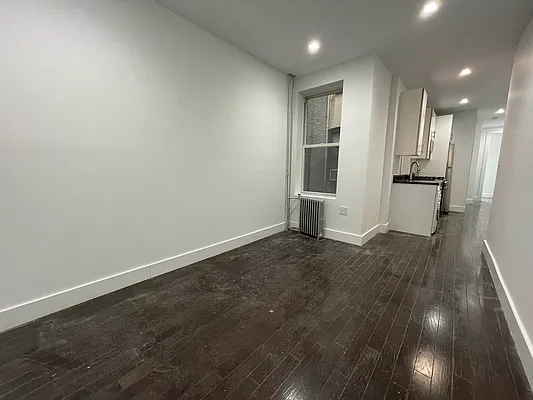 Rented by REAL New York | media 12